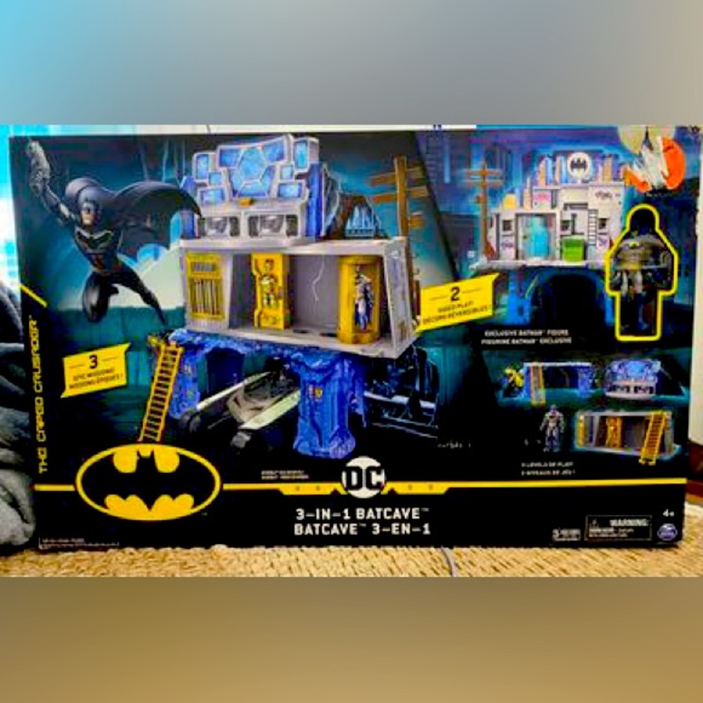 NEW Spin Master DC Comics Batman 3-in-1 Batcave Playset